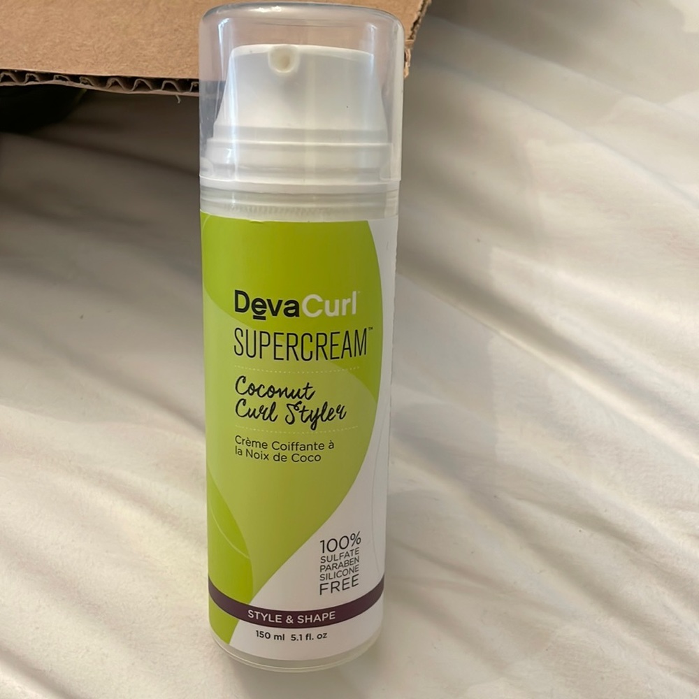 Devacurl coconut curl styler